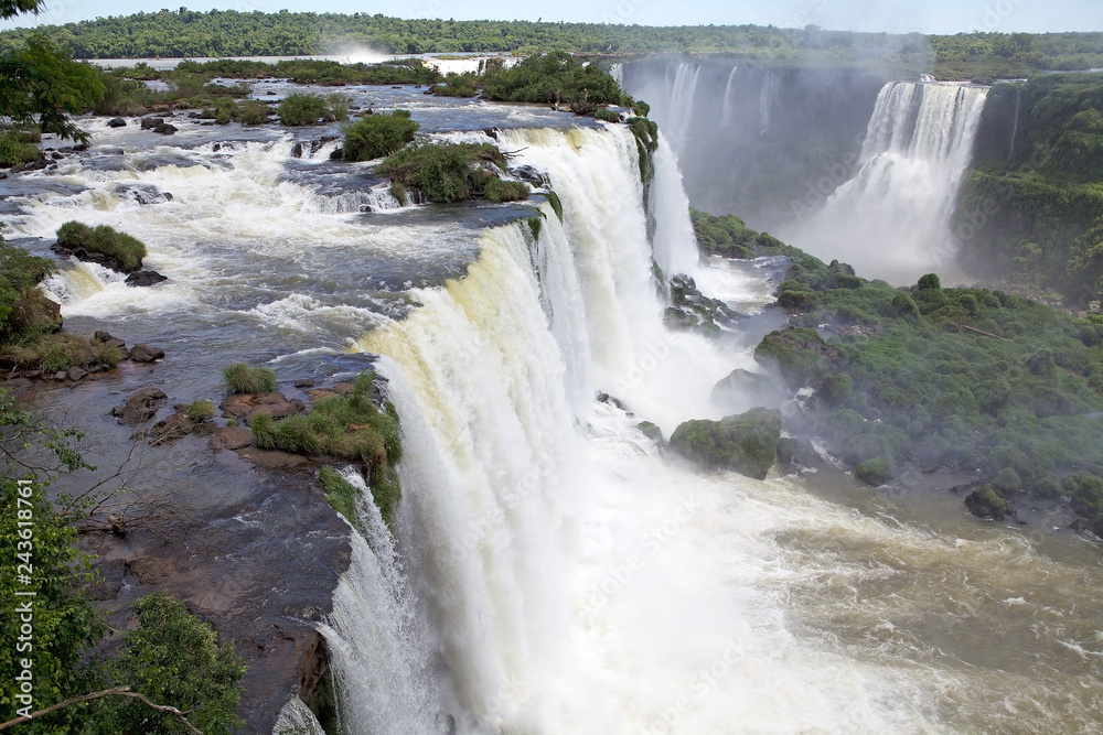 Fototapeta premium View of a section of the Iguazu Falls, from the Brazil side