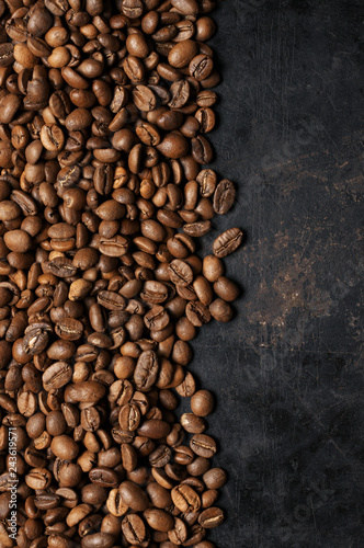 Roasted coffee beans background © Svetlana Lukienko