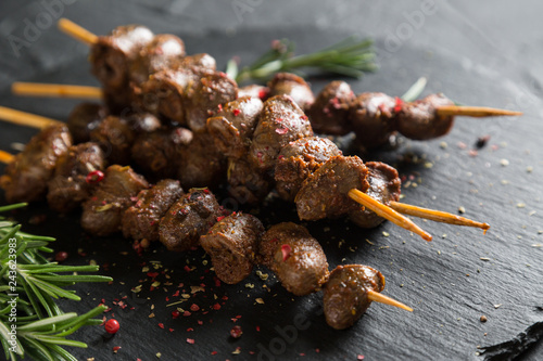 Foto Chicken hearts on a skewer
