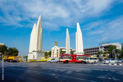 バンコク　民主記念塔