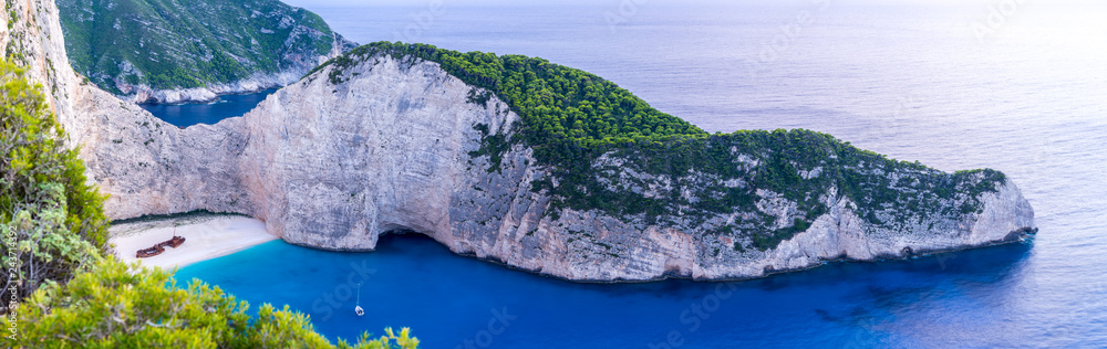 Φωτογραφία Greece, Zakynthos, XXL panorama of stunning shipwreck beach landscape aerial vie