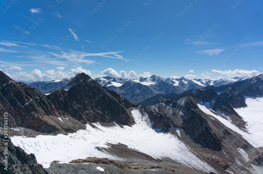 Obraz premium Hight mountain landscape in Tyrol Alps