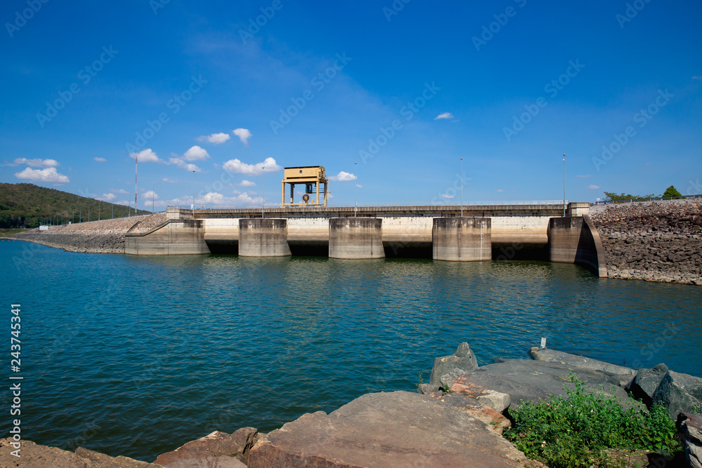 Obraz premium Bridge - Built Structure, Dusk, Flood, Rainbow, Reflection