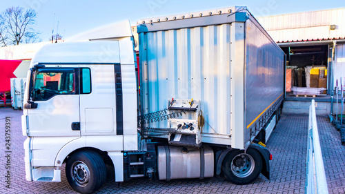 Fotografia Loading Lorry Trailer