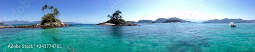 Ilhas gêmeas em Angra dos reis no Rio de Janeiro