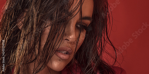 Fotografie Gorgeous young brunette woman face portrait.