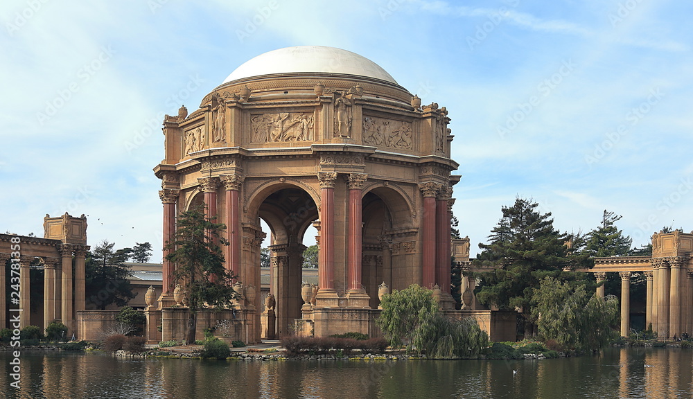 Palace of Fine Arts in San Francisco, California Palace of Fine Arts in San Francisco, California