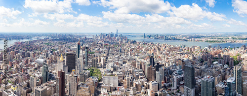 South Panorama view from The Empire State Building with Lower Manhattan and One World Trade Center, New York, United States
