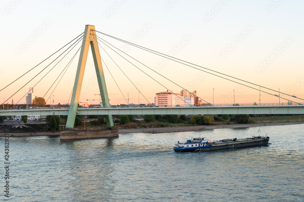 Fototapeta premium Severinsbridge Cologne Sunset