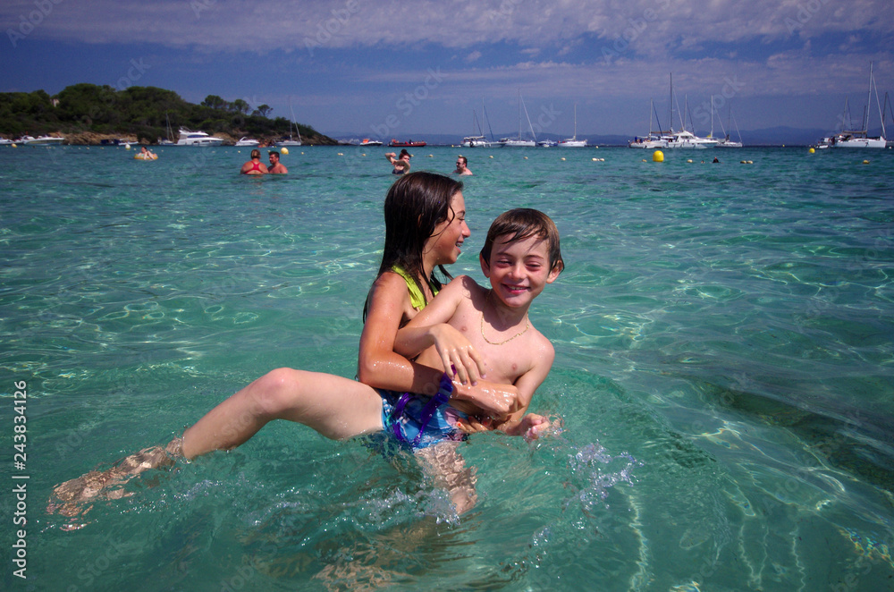 baignade en famille - porquerolles