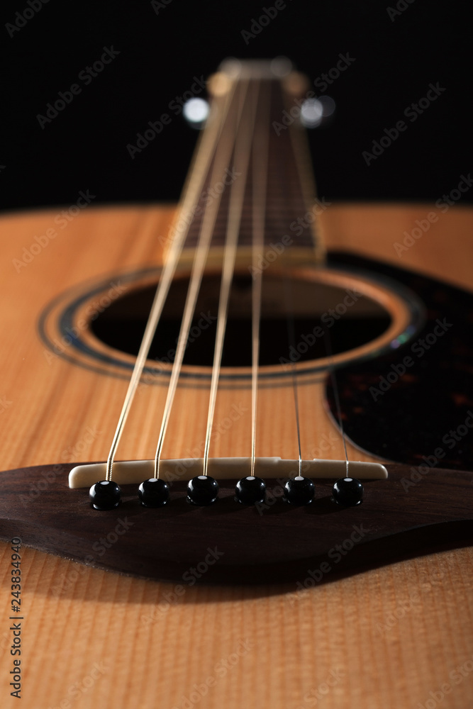 Fototapeta Gitara na czarnym tle