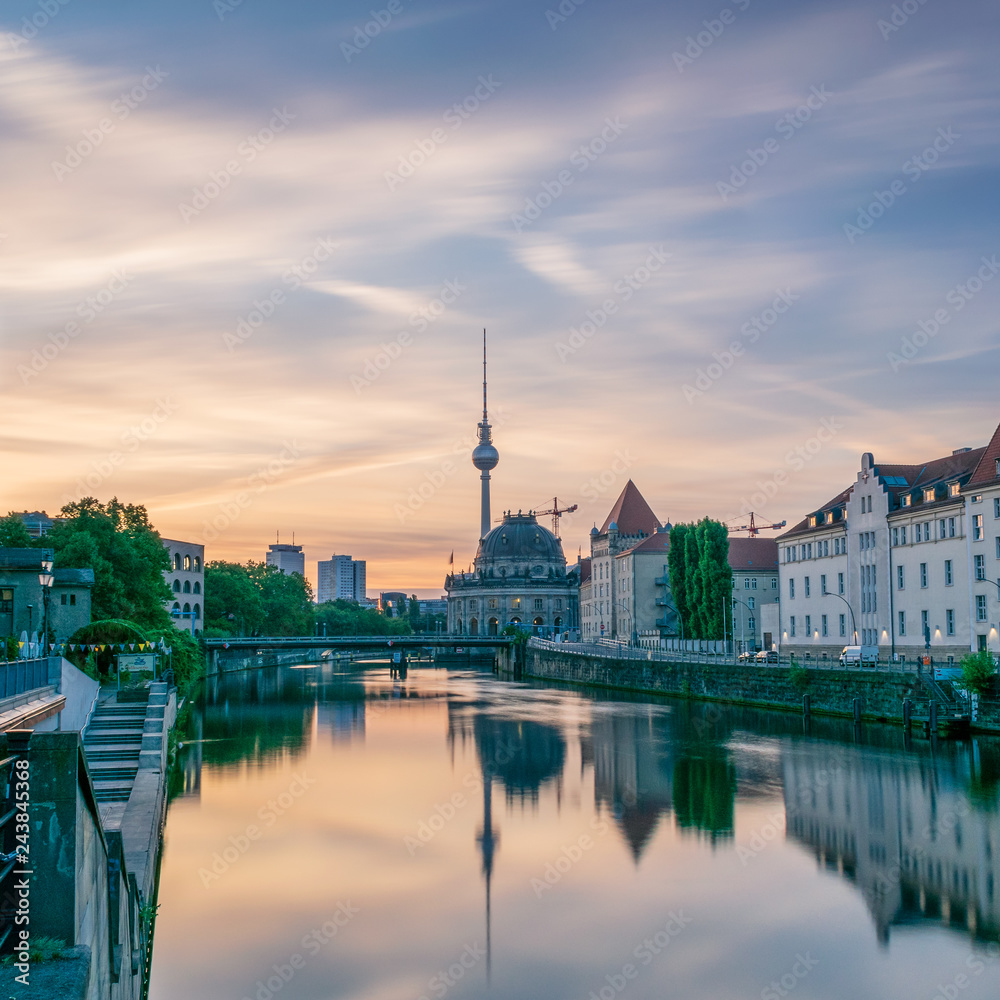 Obraz premium Berlin sunrise