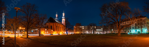 Photos Ernst-Ludwig-Platz in Mainz mit Kriche St. Peter