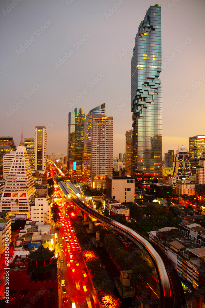 Naklejka premium Cityscape Bangkok zmierzch wieczór noc Tajlandia panoramę