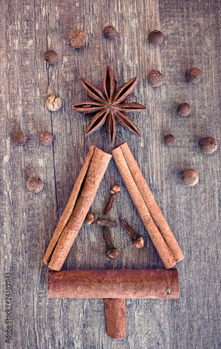 Christmas tree made of cinnamon sticks, star anise, cloves and allspice