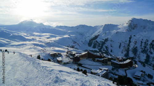 Panoramic mountain view, network of lifts and Les Arcs 2000