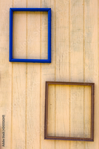 Wood Picture Frame © nalidsa