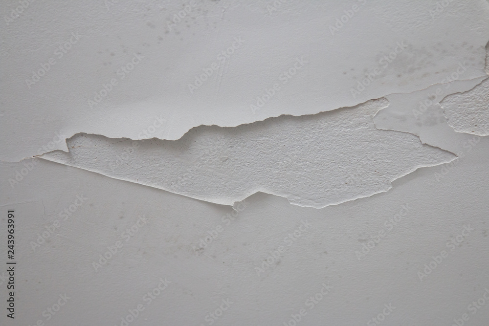 Fototapeta premium White peeled wall