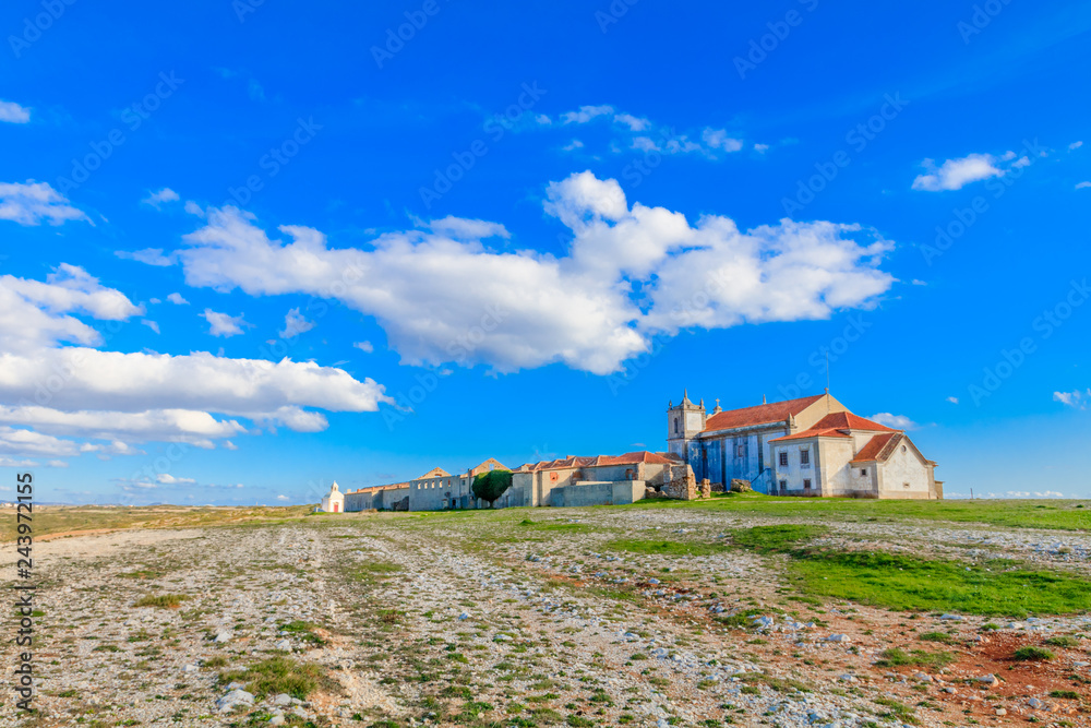 Vista Santuário de Nossa Senhora da Pedra de Mua no Cabo Espichel em Sesimbra Vista Santuário de Nossa Senhora da Pedra de Mua no Cabo Espichel em Sesimbra