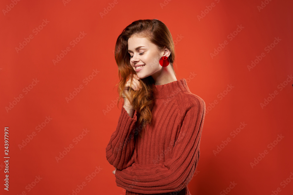 woman smiling fashion woman smiling fashion