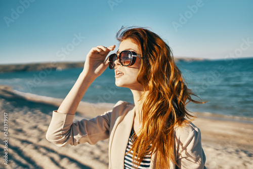 woman with glasses on the sea © SHOTPRIME STUDIO