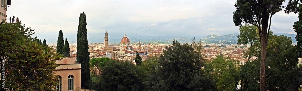 Vista panorámica de la ciudad de Florencia, La Toscana, Italia.