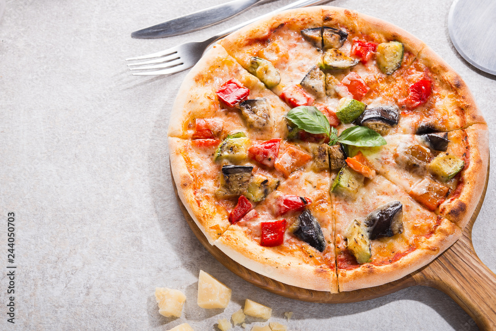 Hot pizza with pepper, zucchini and eggplant Hot pizza with pepper, zucchini and eggplant