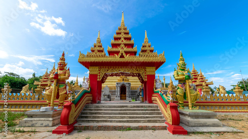 Fotografie Burmese style temple in Hat Yai, Songkhla, Thailand