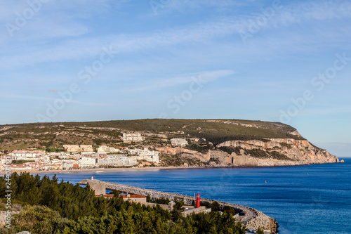 Vista panoramica de Sesimbra em Portugal