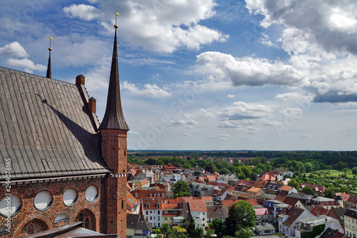 Panorama von Wismar mit  St. Nikolai bei dramatischem Wolkenhimmel photo