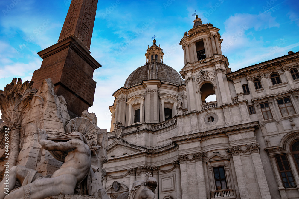 Fototapeta premium Fontana dei Fiumi - Rome, Italy