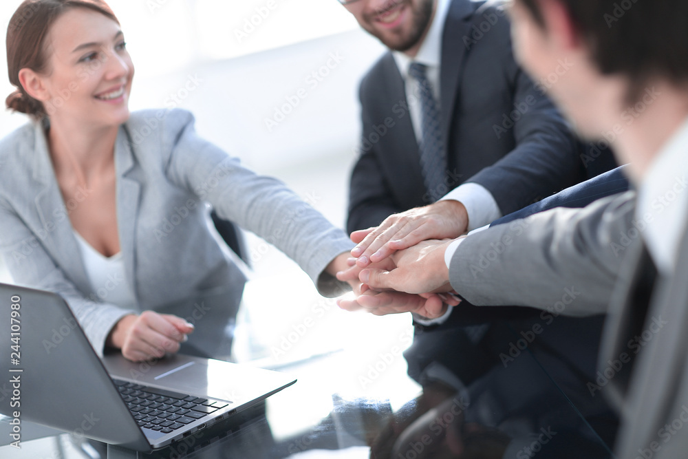 Fototapeta premium closeup. business team showing their unity.