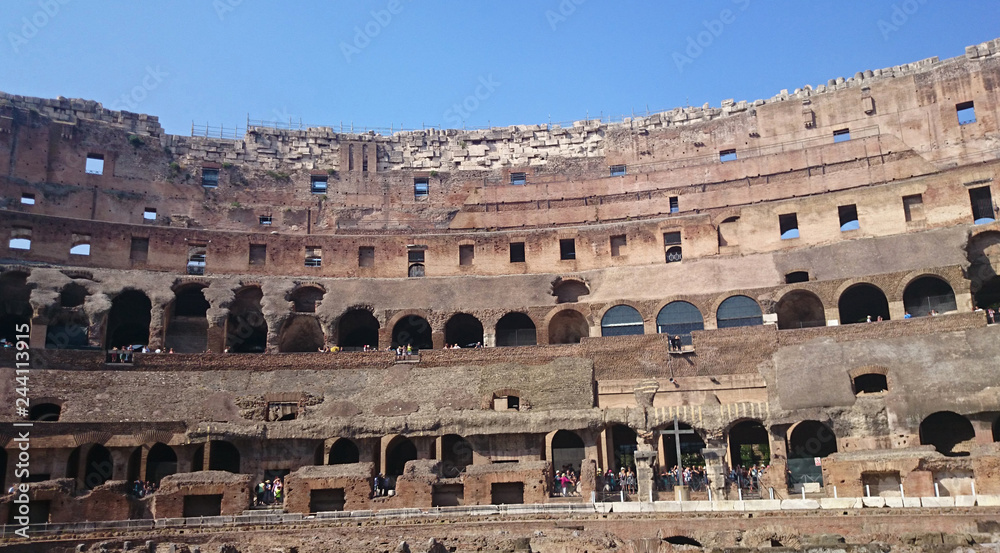 muralla anfiteatro italia