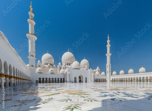 Courtyard of Sheikh Zayed Grand Mosque in Abu Dhabi, UAE