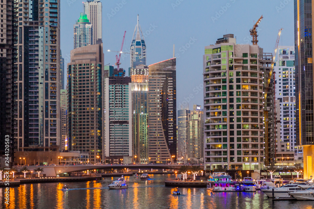 Fototapeta premium High rise buildings in Dubai Marina, UAE