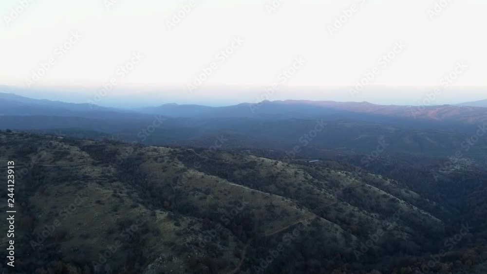 wunderschöne natur mit Bergen und Wäldern in Nord griechenland, mazedonien wunderschöne natur mit Bergen und Wäldern in Nord griechenland, mazedonien
