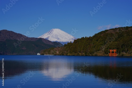 Mt. Fuji and ｌake Ashinko