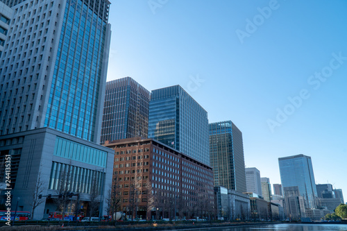 東京の高層ビル群（ビジネス） © gtlv