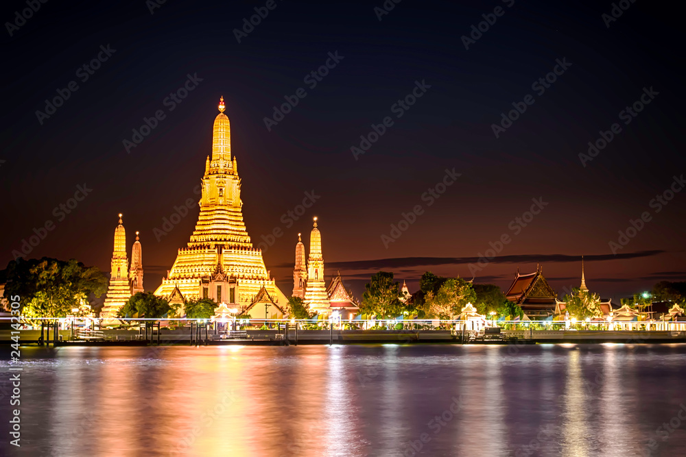 Wat Arun, Thailand : Wat Arun or commonly referred to in the language that the measure notified or called Wat ancient temple. Each year, thousands of tourists.