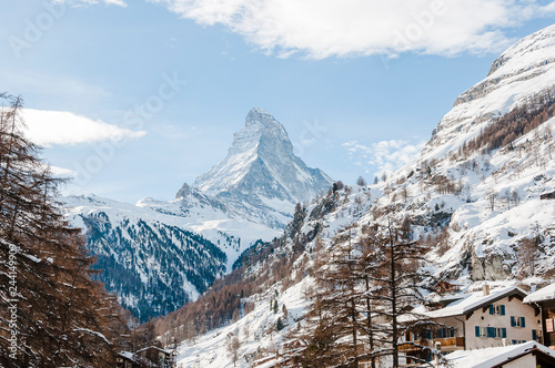 Zermatt, Matterhorn, Dorf, Wallis, Mattertal, Juri, Zmutt, Alpen, Winter, Wintersport, Schweiz photo