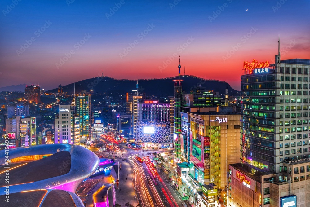 View of downtown at dongdaemun plaza in seoul south Korea