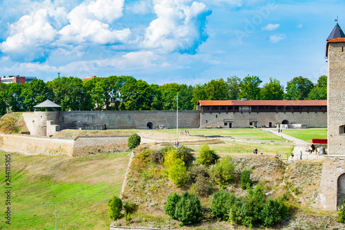 Wallpaper Mural Castle square Torontodigital.ca