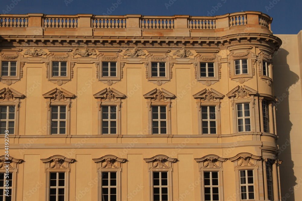 Auferstandener Prachtbau; Berliner Schloss (Südostecke) Auferstandener Prachtbau; Berliner Schloss (Südostecke)