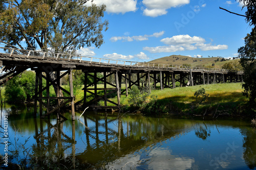 Australia, NSW, Gundagai, historic bridge