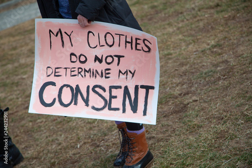 Bilde på lerret My Clothes Do Not Determine My Consent