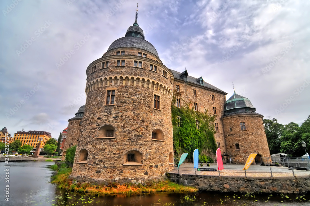 Örebro Castle - a medieval castle fortification in Örebro, Närke, Sweden.
Örebro Castle - a medieval castle fortification in Örebro, Närke, Sweden.