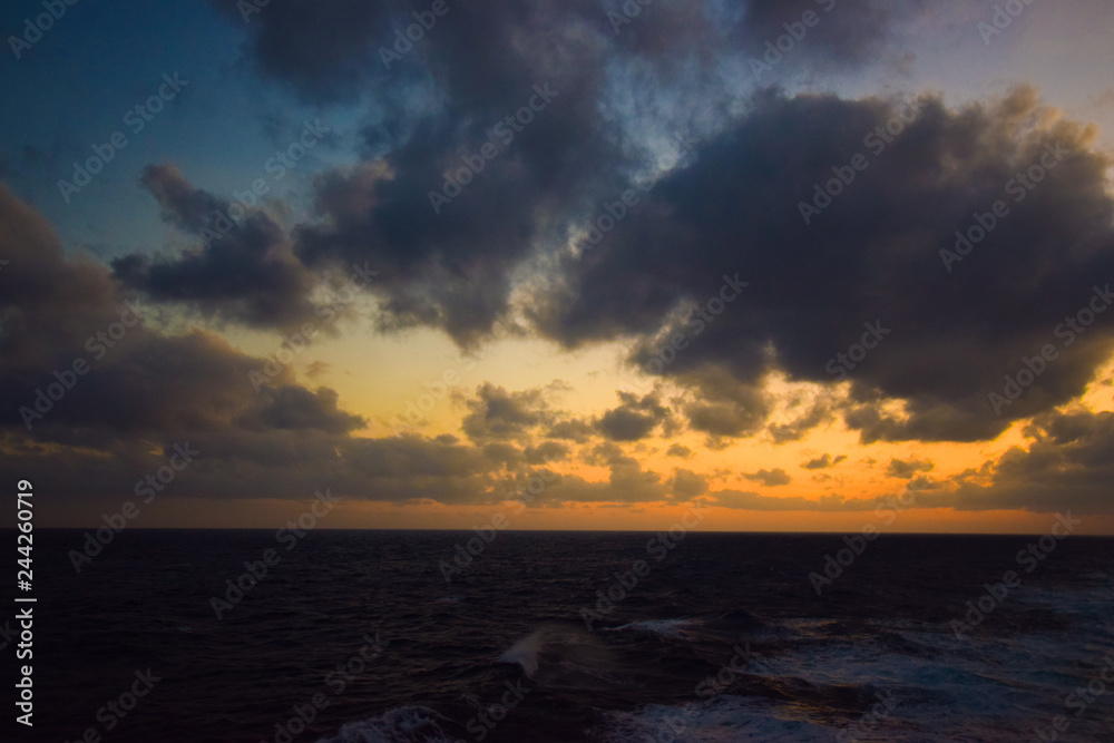 Obraz premium sunset on the beach