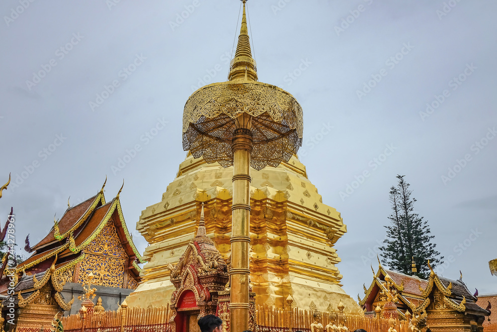 Fototapeta premium Wat Phra That Doi Suthep Golden Pagoda at Chiang mai city Thailand.Wat Phra That Doi Suthep is the Most important Temple of Chiang mai people