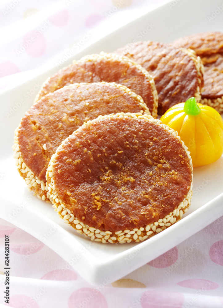 Delicious Chinese dessert, pumpkin pie