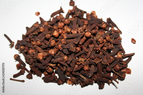 Wallpaper Mural Clove, Dry cloves, Carnation Spice, spicy herb for food aroma and natural medicine Torontodigital.ca